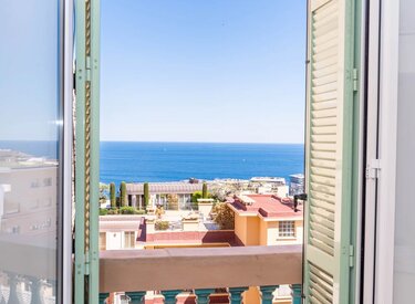 Monaco – Monte-Carlo – Elegante appartamento con 3 stanze e vista mare