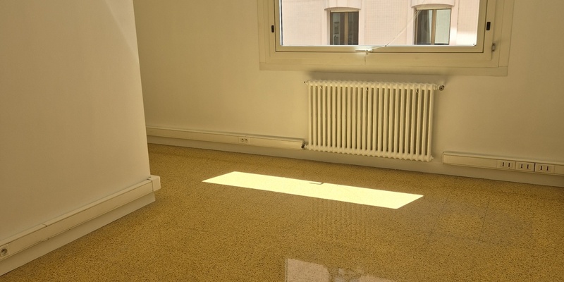 BUREAU CENTRAL A LOUER