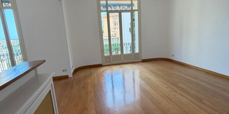 Elégant appartement de 5 pièces - aperçu mer