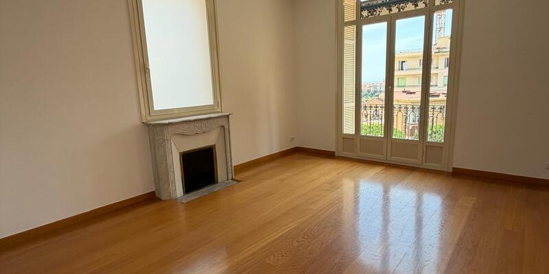 Elégant appartement de 5 pièces - aperçu mer