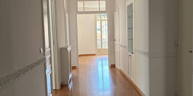 Elégant appartement de 5 pièces - aperçu mer